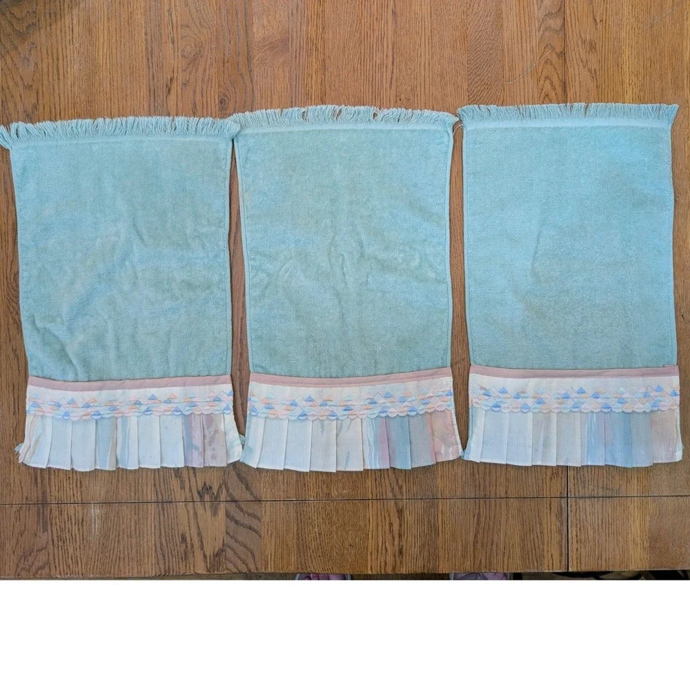 Vintage 1978 Avanti Linens 5pc Towel Set Seafoam/Mint Green Pleated Ruffle‎ Trim